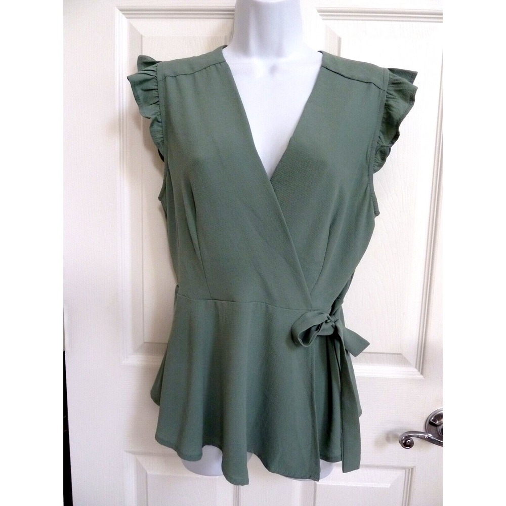 Monteau Los Angeles Green Surplice Ruffle Blouse Cinched Waist Medium